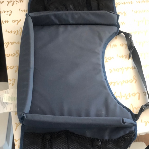 Kid’s anywhere portable table top - Picture 4 of 4